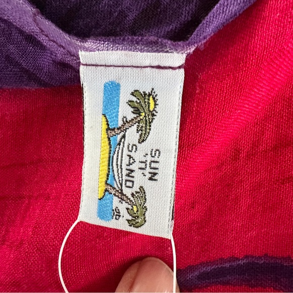 Beach sarongs. - Picture 4 of 5